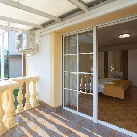 And Rubina Guest house 2*