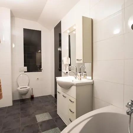 Guest house And Rubina 2*